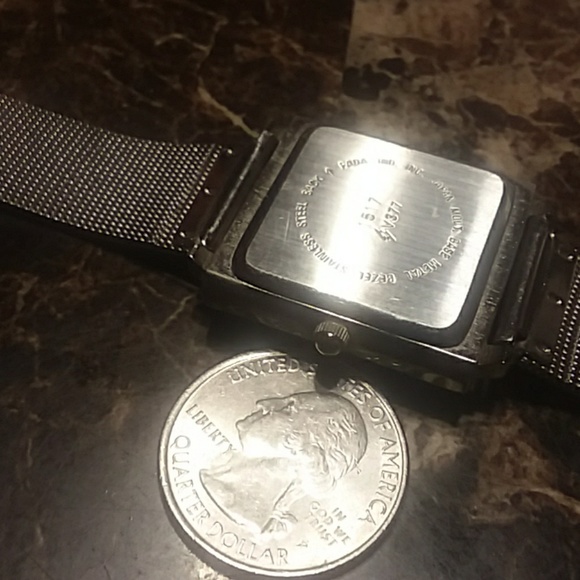 Watch - Picture 2 of 3